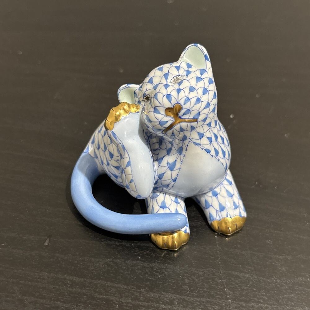 Herend Blue Fishnet 2.5" Lion Cub Scratching 24K Gold Porcelain Figurine Hungary